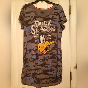 Looney Tunes Night Gown- Duck Season- L/XL